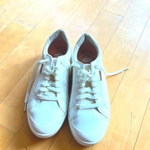 Dr. Scholl White Sneakers New Without Tags